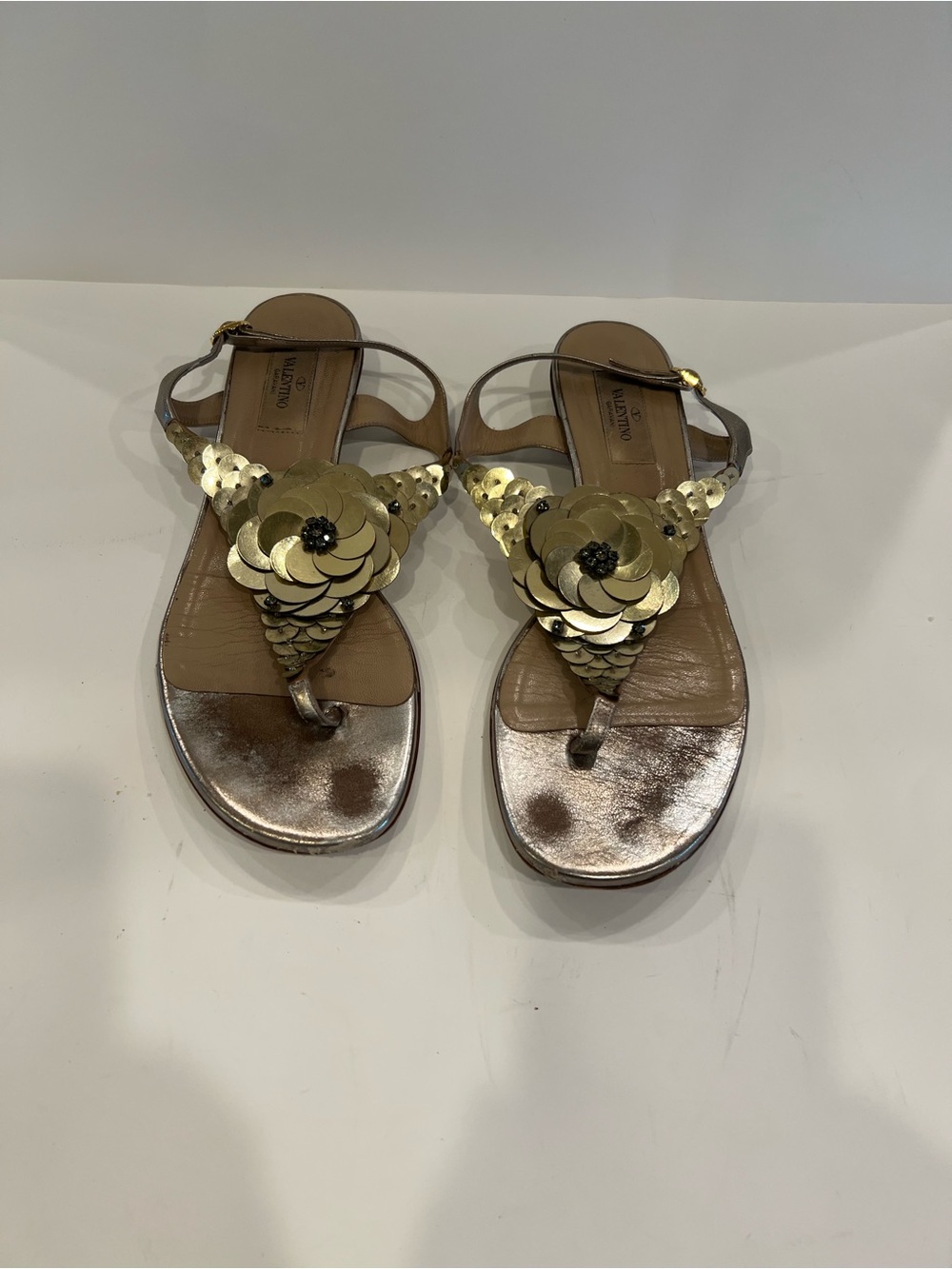 Valentino Garavani Gold Metallic Floral Sequin Thong Sandals